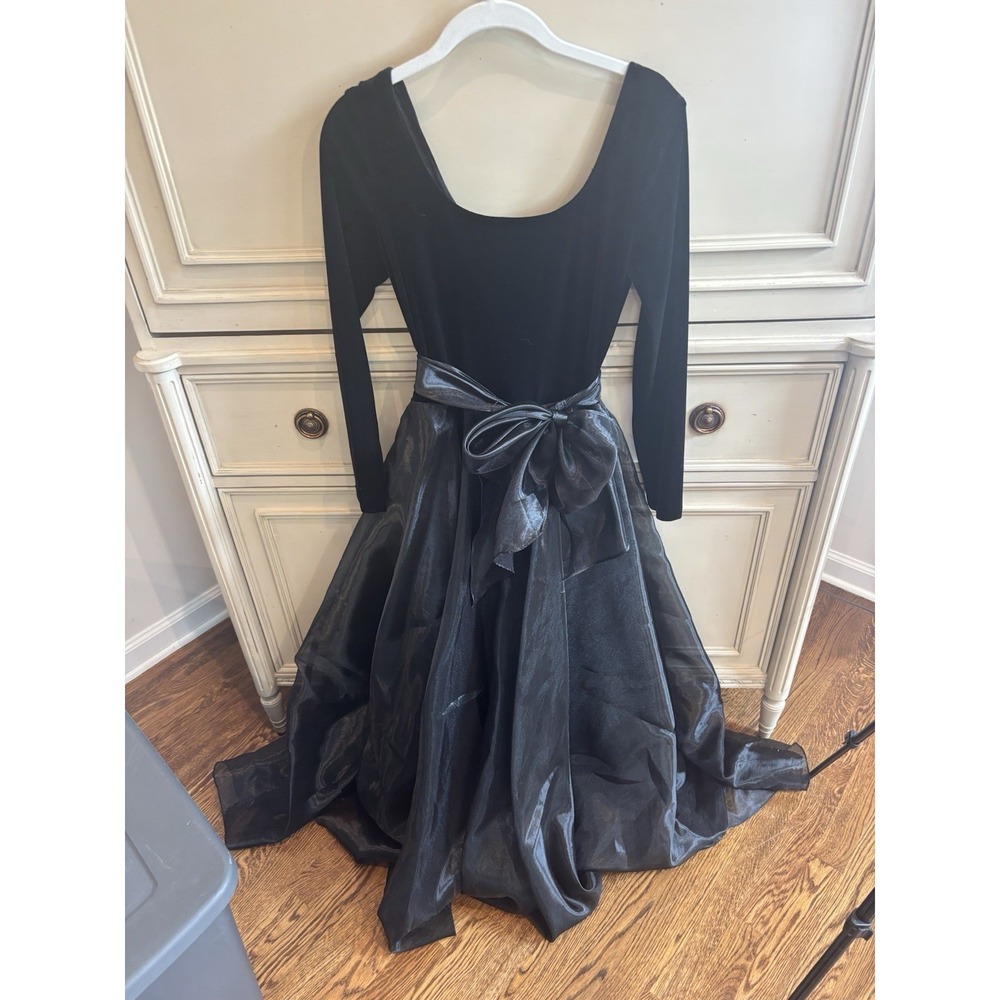 Cache Vintage Y2K Black Velvet Silver Tafeta Gown Scoop Neck Size 4 Formal